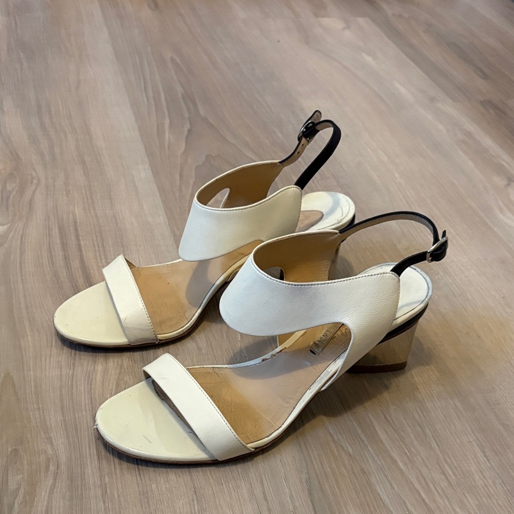 Nicholas Kirkwood Cream and Black Heeled Sandals - size 7